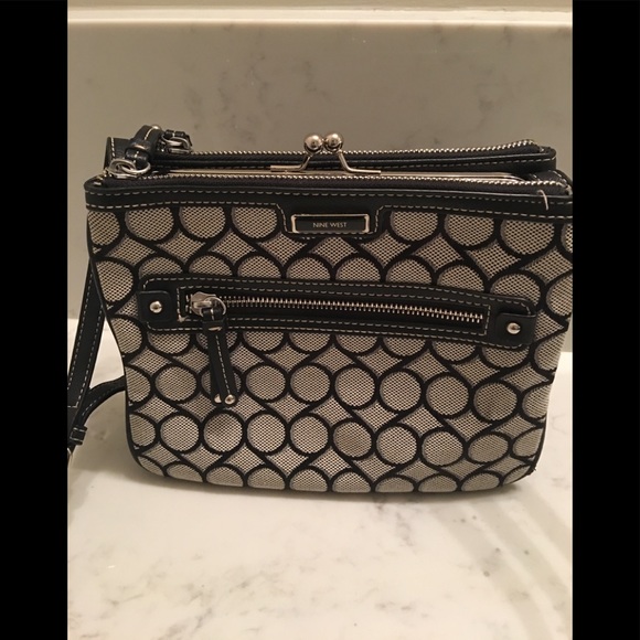 Nine West Crossbody - Picture 1 of 8